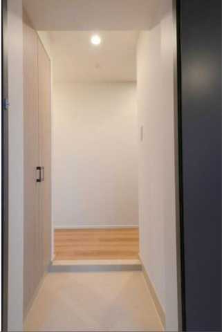 玄関　別部屋の参考写真になります。