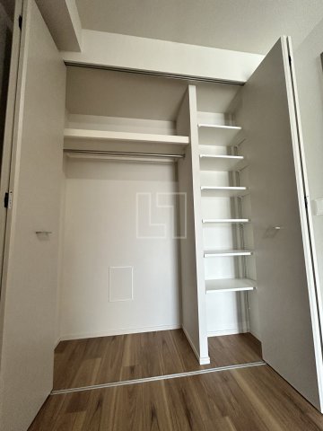 収納　Vievle靭公園Q　クローゼット