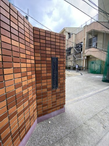 中学校　花乃井中学校（中学校）まで200m