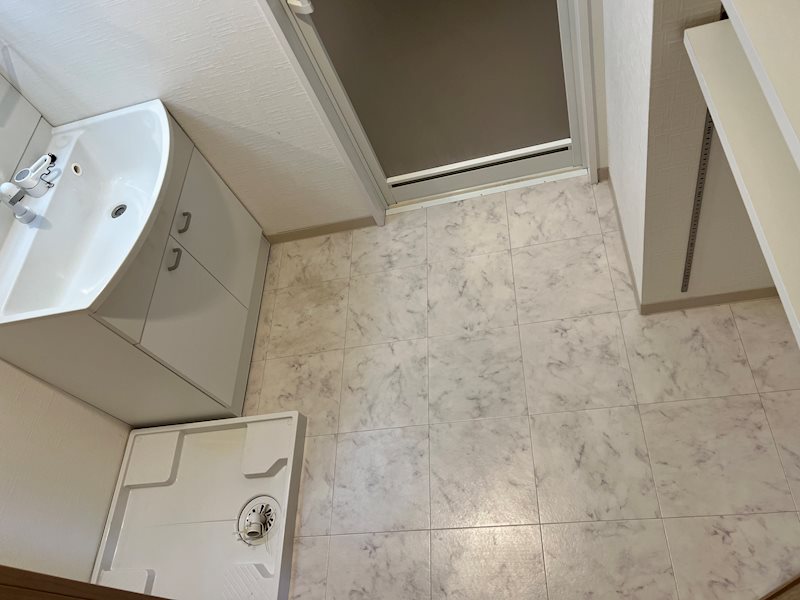 洗面設備　※同物件別号室参考写真