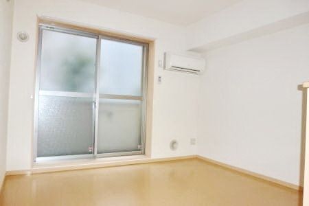 居室・リビング　★洋室9.8帖★