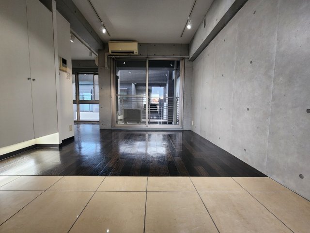 玄関　詳細は、RISUMO江坂本店までお問合せください♪