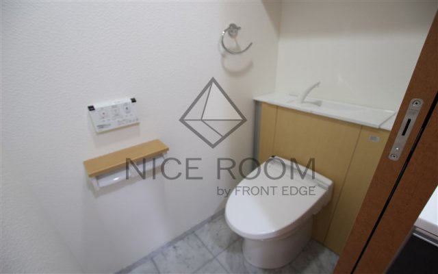 トイレ　リーガルあみだ池新町　トイレ