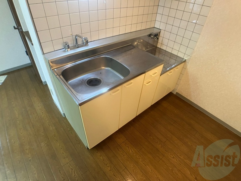 キッチン　キッチンはスペースも広々していて使いやすそうですよ！