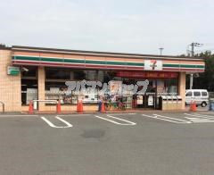 コンビニ　セブンイレブン川越小堤北店（コンビニ）まで159m