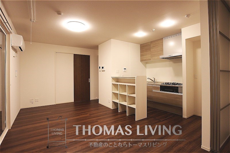 居室・リビング　リビング収納があります。