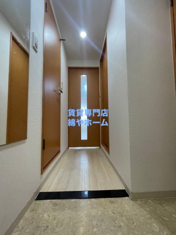 玄関　収納もある玄関です