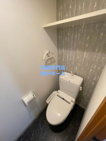 トイレ　清潔感のあるトイレです