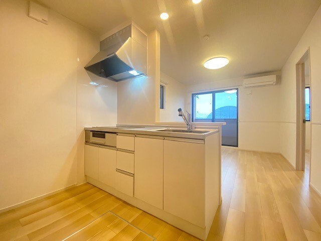 キッチン　同型タイプのお写真です★