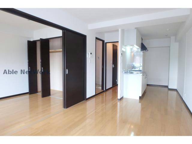 居室・リビング　※同型・現況優先