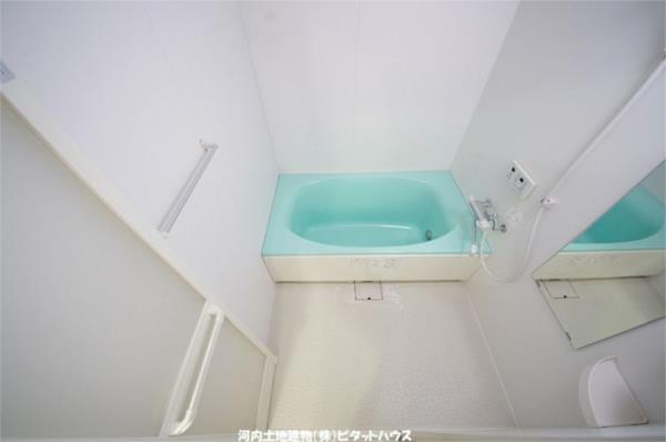 バス・シャワールーム　浴室（類似室内）