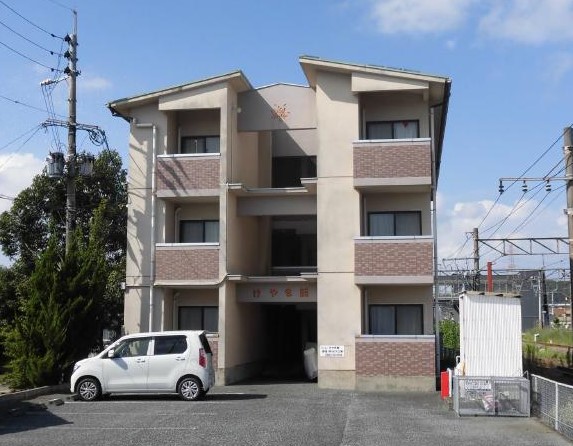 建物外観　全室リフォーム済♪松橋駅徒歩3分！無料Wi-Fi付き♪