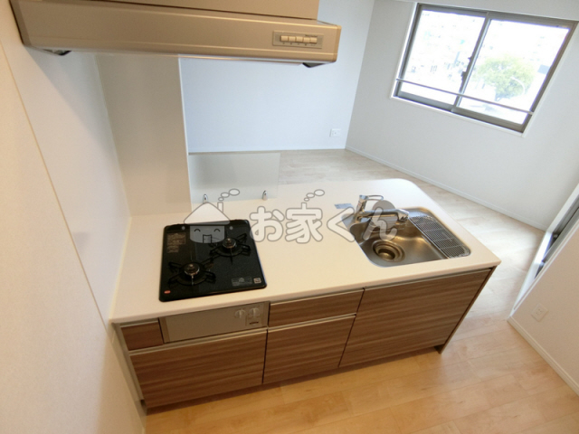 キッチン　二口ガスコンロ付きシステムキッチン