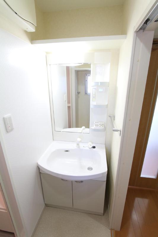 洗面設備　同タイプ・参考写真