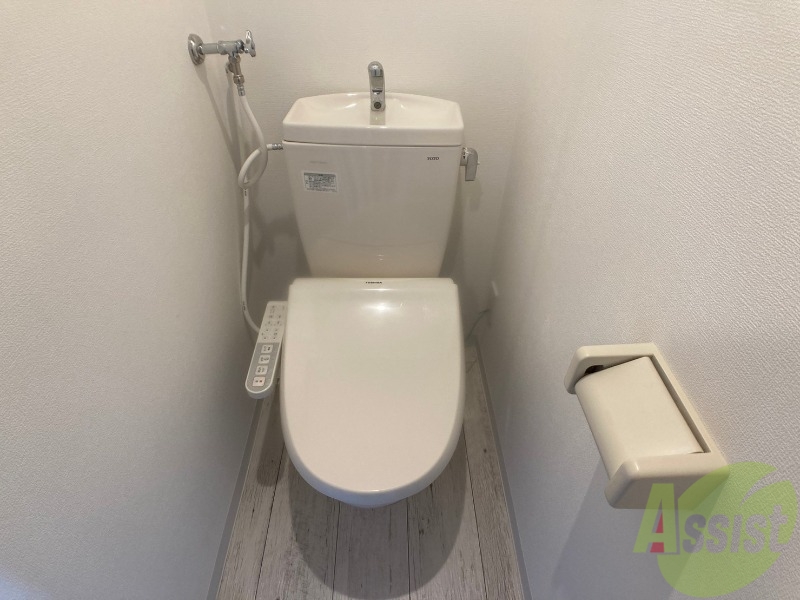 トイレ　トイレです。ウォシュレット付を探している方、おすすめです。
