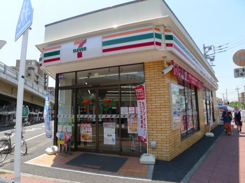 コンビニ　セブンイレブン 蕨北町1丁目店（コンビニ）まで228m