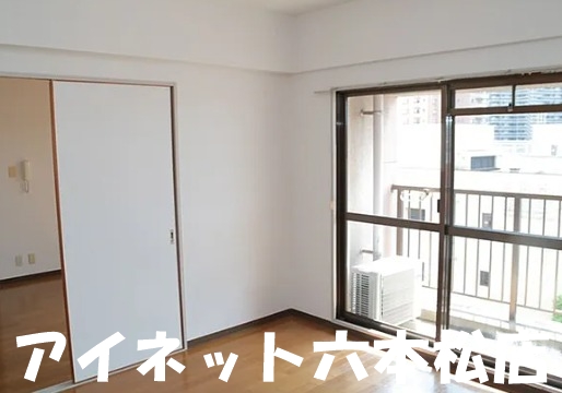 その他部屋・スペース　こちら寝室にいかがでしょうか。