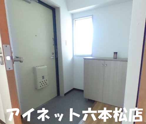 玄関　玄関はこのようになっています。