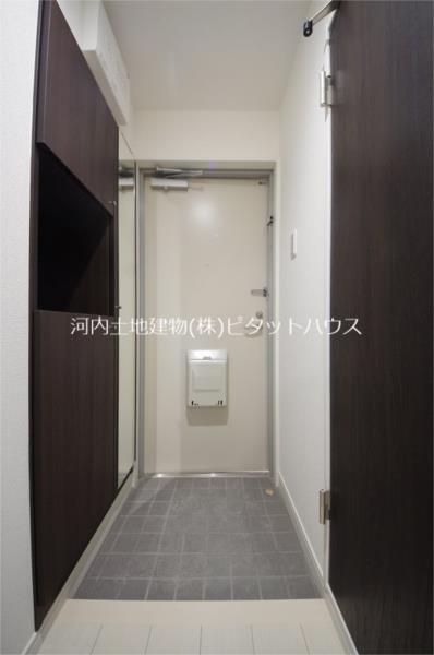玄関　シューズボックスあり※反転室内