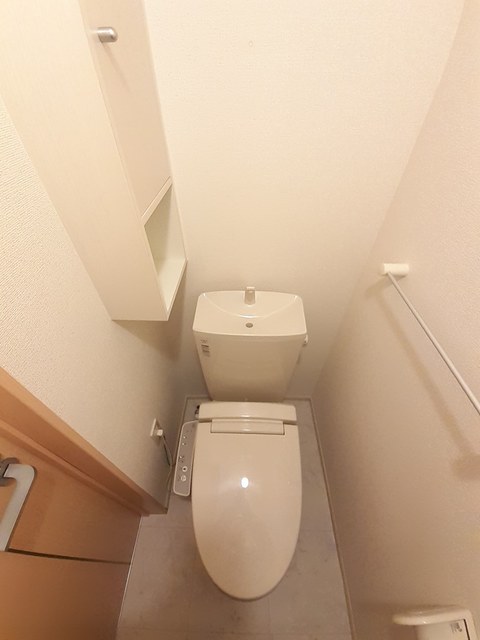 トイレ　トイレ