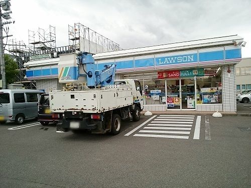 コンビニ　ローソン春光４条店（コンビニ）まで350m
