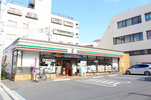コンビニ　セブンイレブン 大田区千鳥町駅前店（コンビニ）まで197m