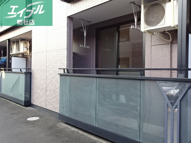 バルコニー　ベランダ