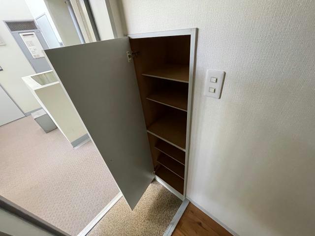玄関　シューズボックス