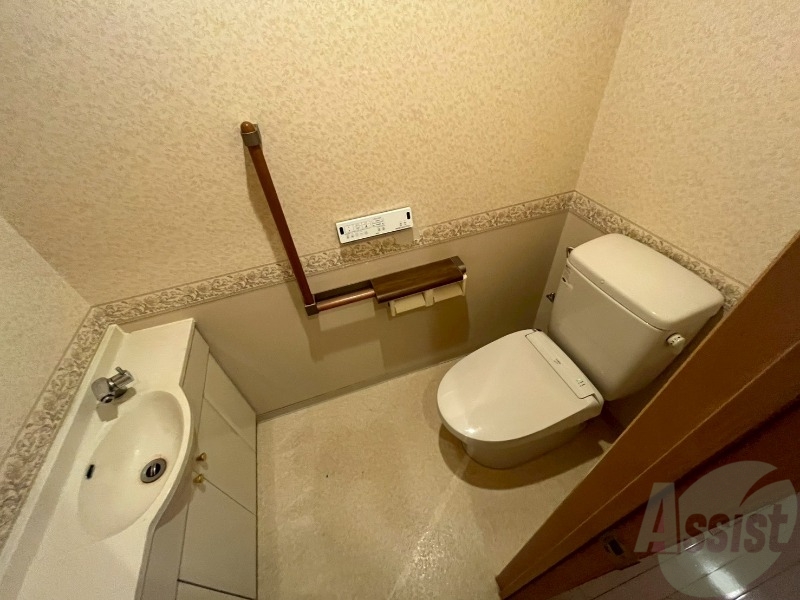 トイレ　清潔感があり安心して使用できるトイレになっておりました。
