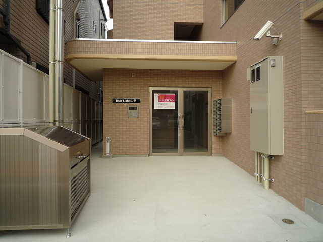 エントランス　建物入口