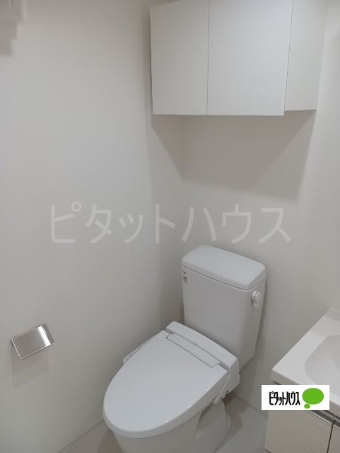 トイレ　温水洗浄便座