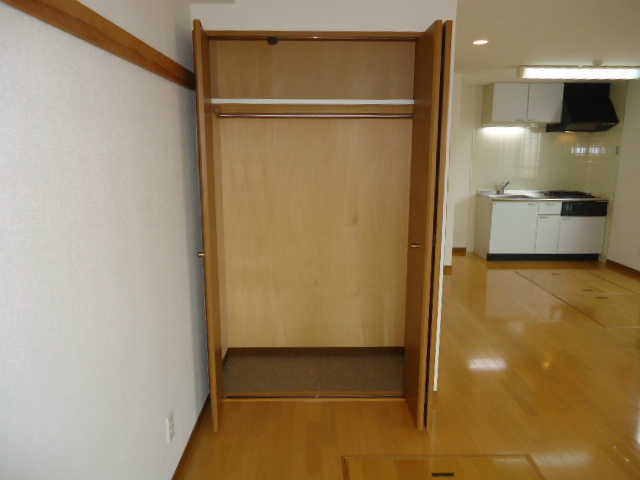 収納　クローゼット