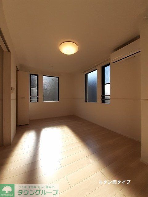 居室・リビング　お問合せはタウンハウジングまで！※現地待合わせ相談可能