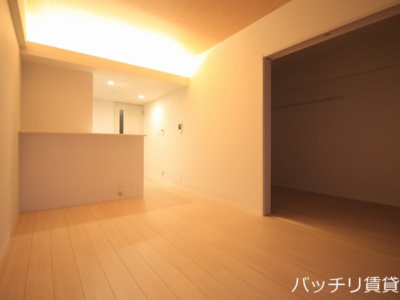 居室・リビング　※同マンション別部屋写真の為、現状優先。