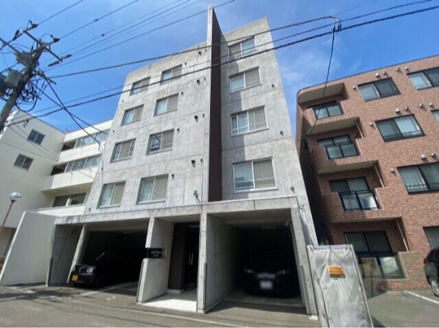 建物外観　札幌市北区北三十六条西「ミ・ピアーチェ麻生」