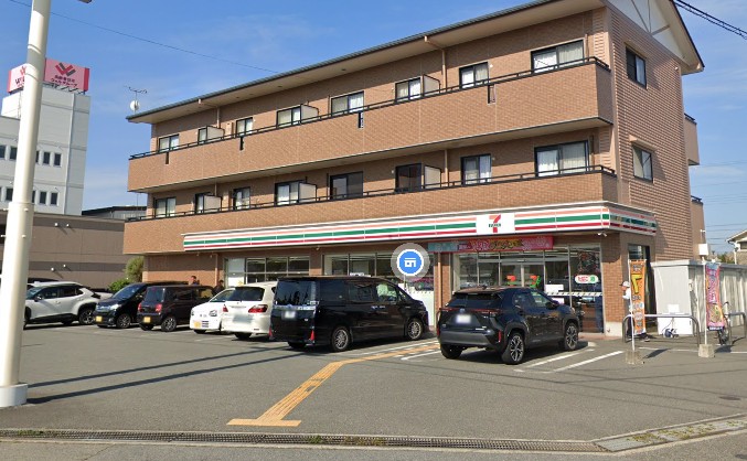 コンビニ　セブンイレブン 姫路飾磨中野田店（コンビニ）まで730m