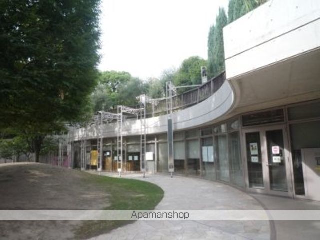 図書館　江坂図書館（図書館）まで358m