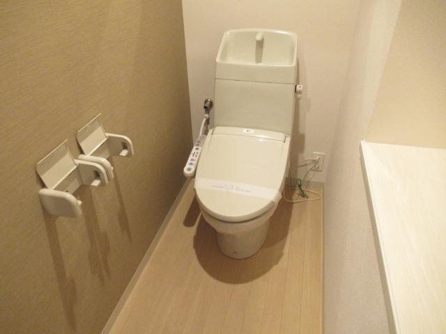 トイレ　シャワー付トイレ
