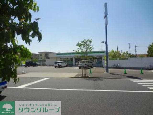 コンビニ　ファミリーマート昭島玉川町店（コンビニ）まで330m