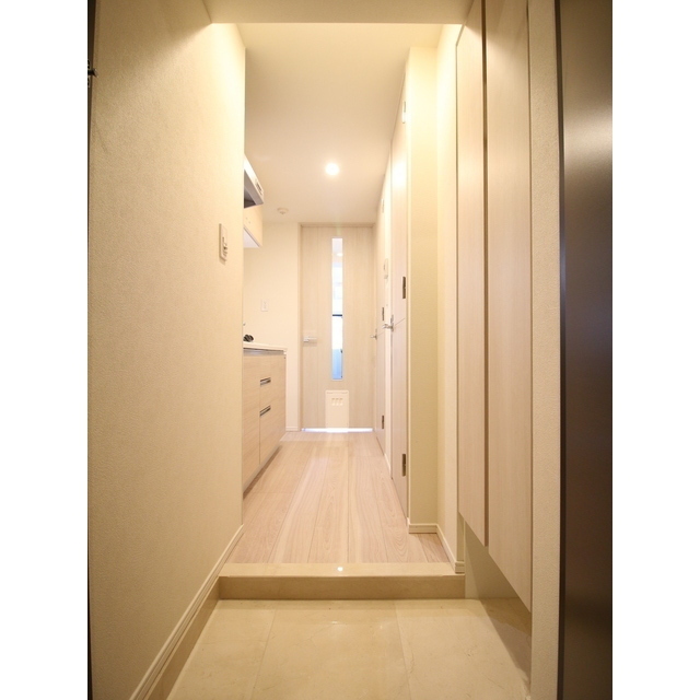 玄関　※別部屋の参考写真です。