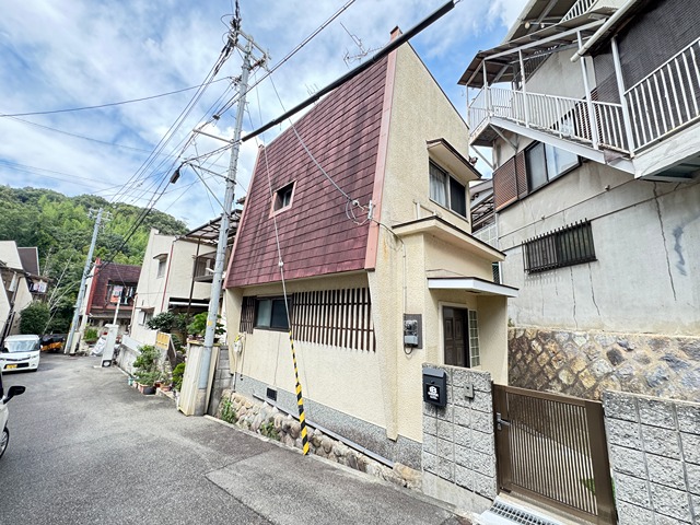 阪急宝塚線 清荒神駅 徒歩9分 築57年