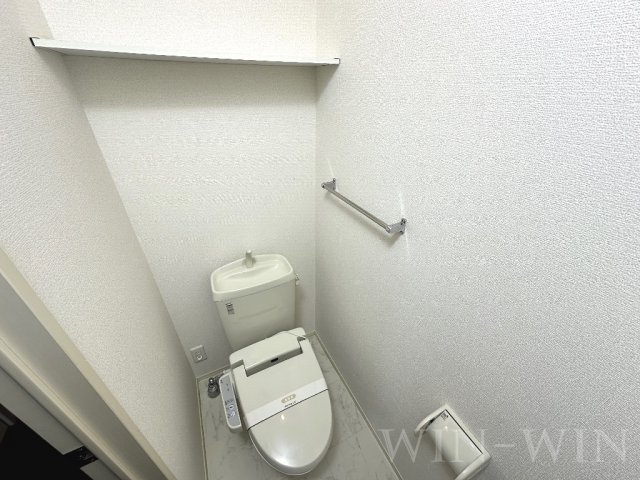 トイレ　イメージ（同建物内別部屋の写真です）
