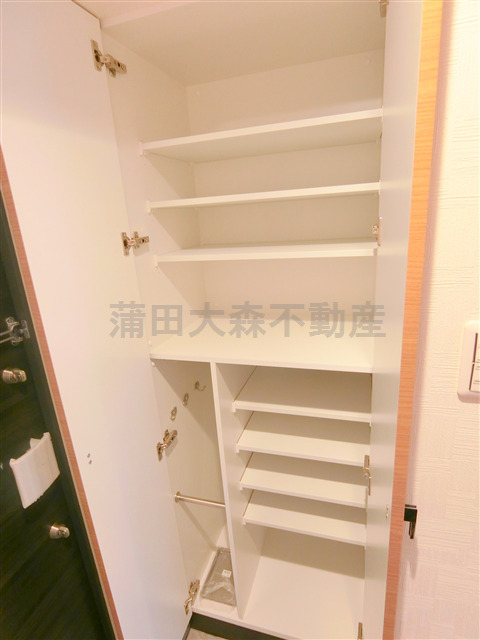 その他設備　玄関収納