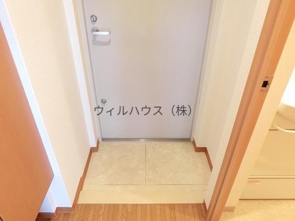 玄関　シューズボックスあり！