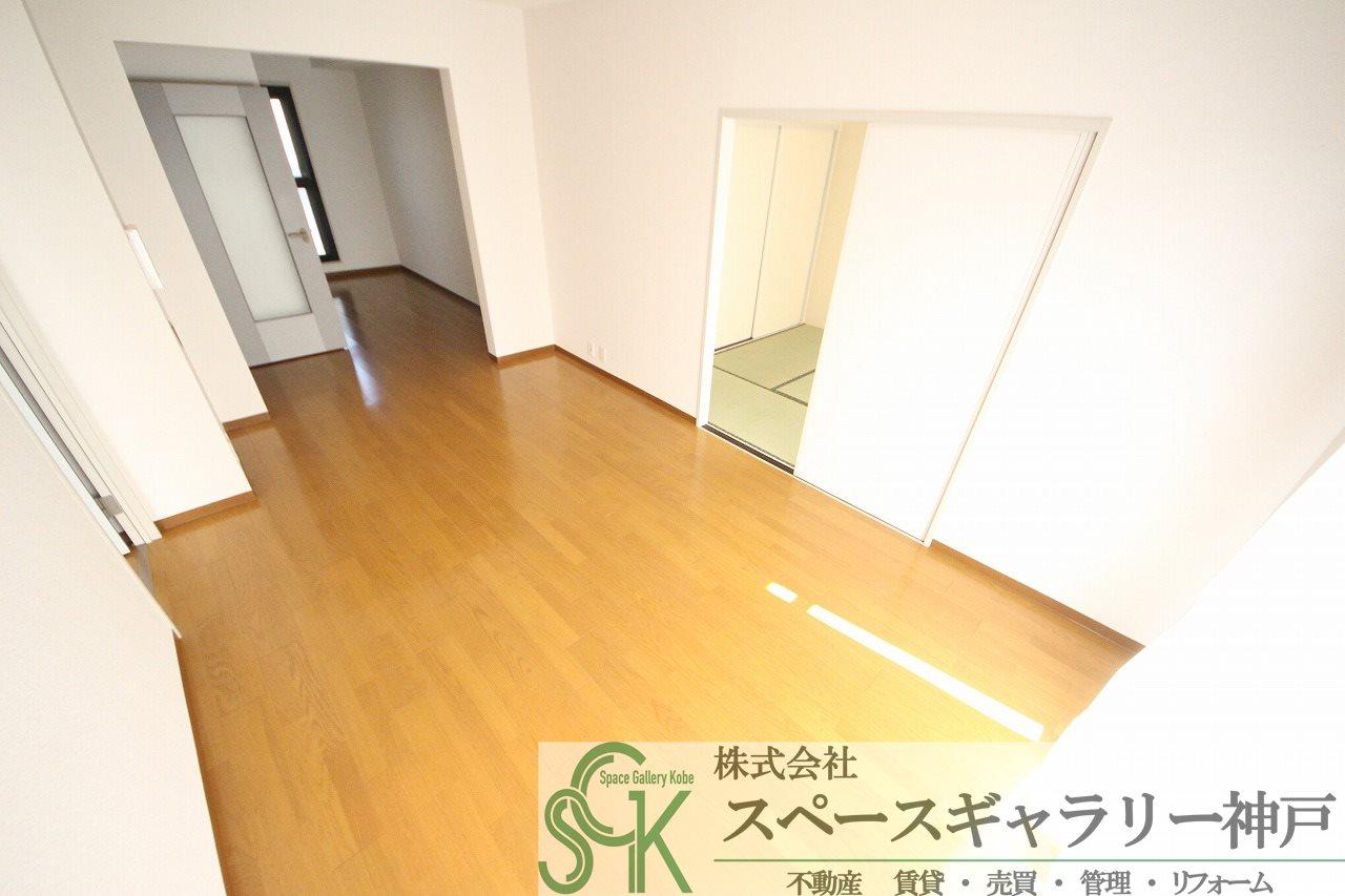井吹東シティコートの居間写真