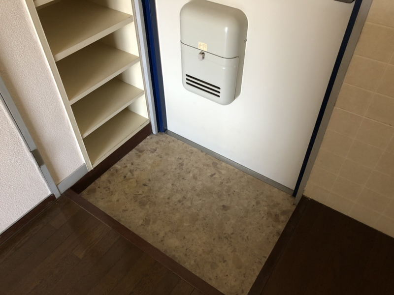 クラージュ保城の玄関写真