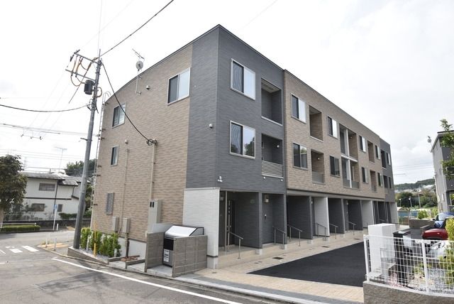 エントランス　★お問い合わせはタウンハウジング町田店まで★