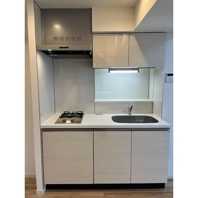 キッチン　※同建物内・別タイプの参考写真です。