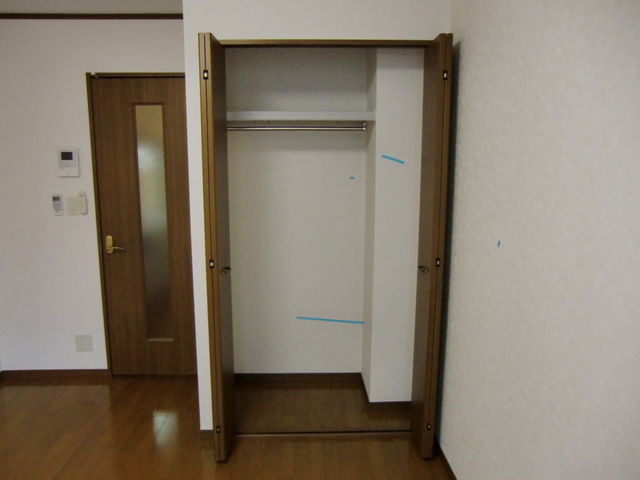 アンプルール クラージュ西青木の内装写真