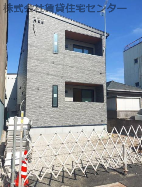 建物外観　建築中
